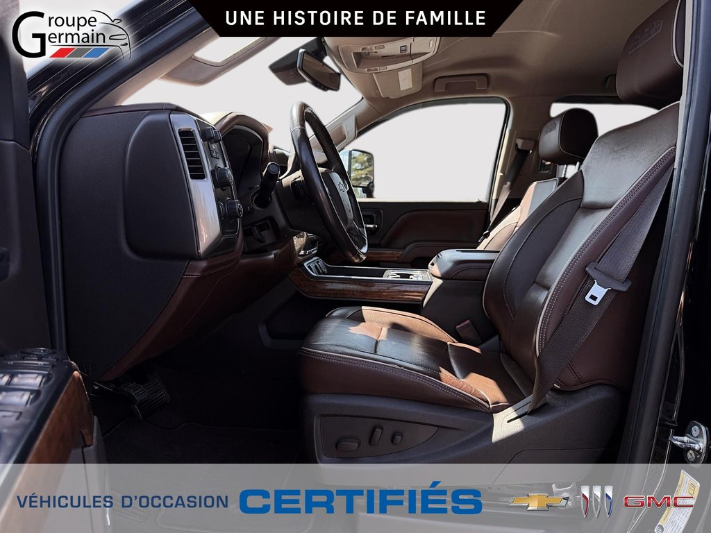 2017 Chevrolet Silverado 3500 in St-Raymond, Quebec - 12 - w1024h768px