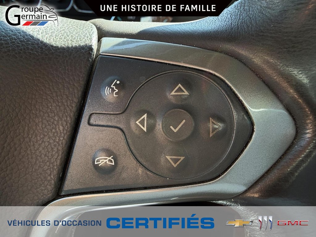 2017 Chevrolet Silverado 3500 in St-Raymond, Quebec - 22 - w1024h768px