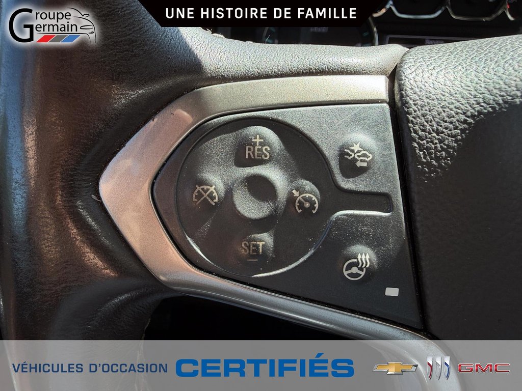 2017 Chevrolet Silverado 3500 in St-Raymond, Quebec - 23 - w1024h768px