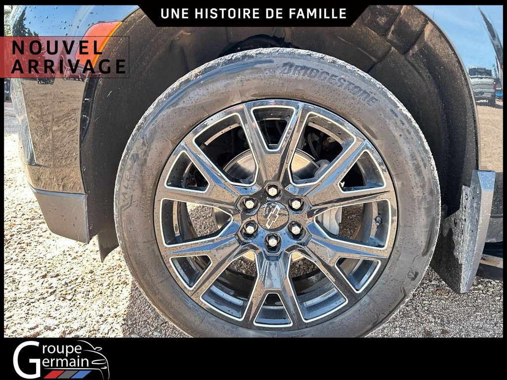 2023 Chevrolet Suburban à St-Raymond, Québec - 6 - w1024h768px