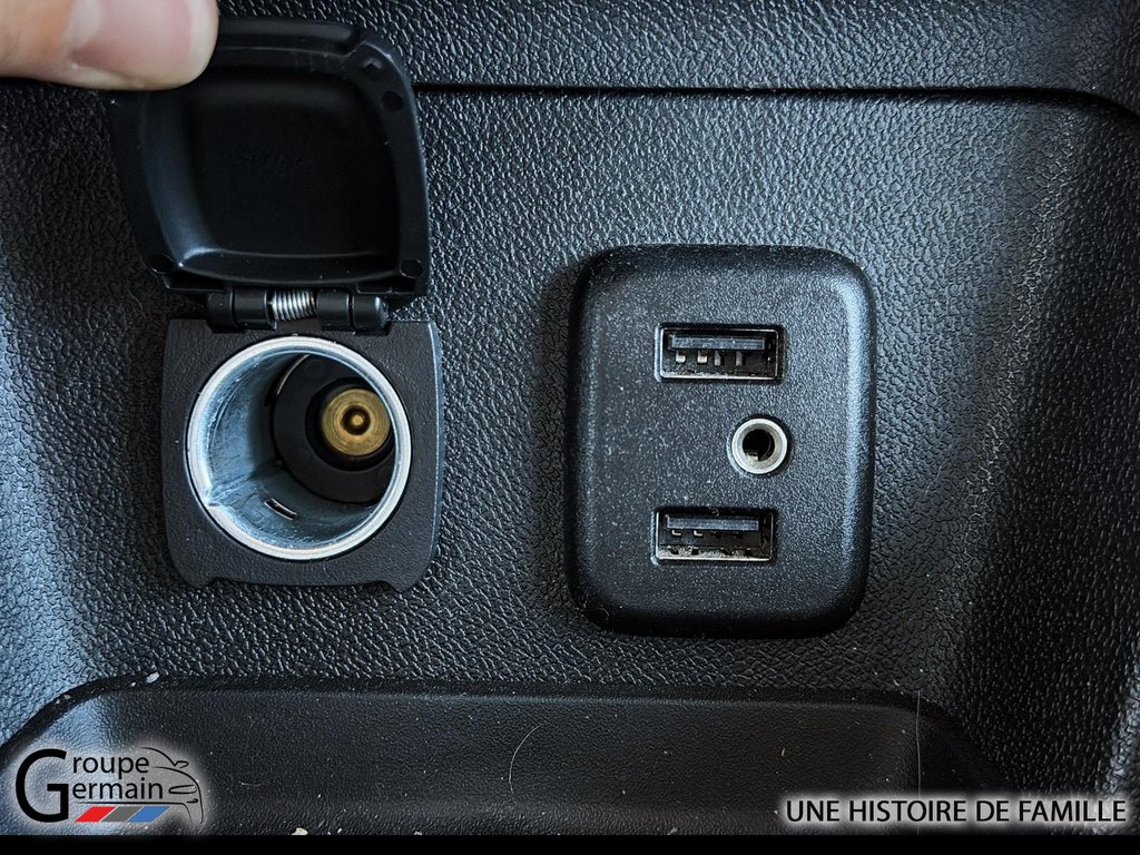 2017 Chevrolet VOLT in St-Raymond, Quebec - 28 - w1024h768px