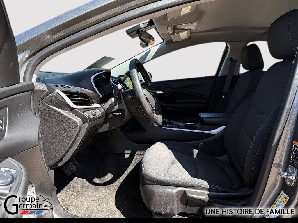2017 Chevrolet VOLT in St-Raymond, Quebec - 23 - w1024h768px