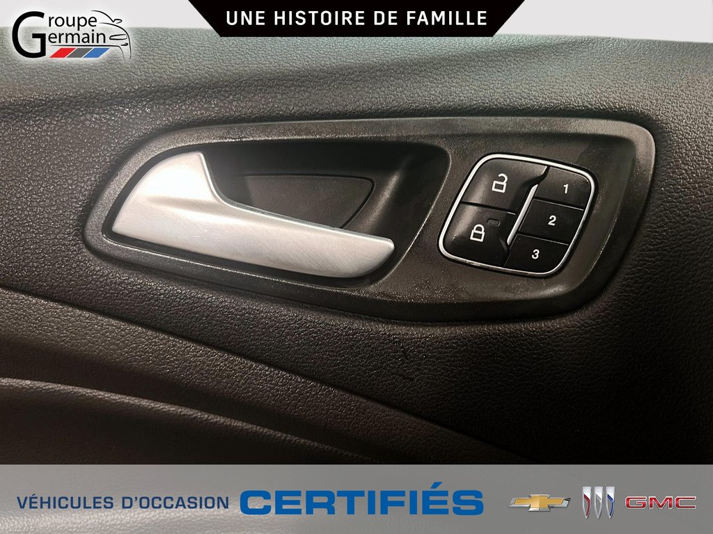 2018 Ford Escape in St-Raymond, Quebec - 9 - w1024h768px