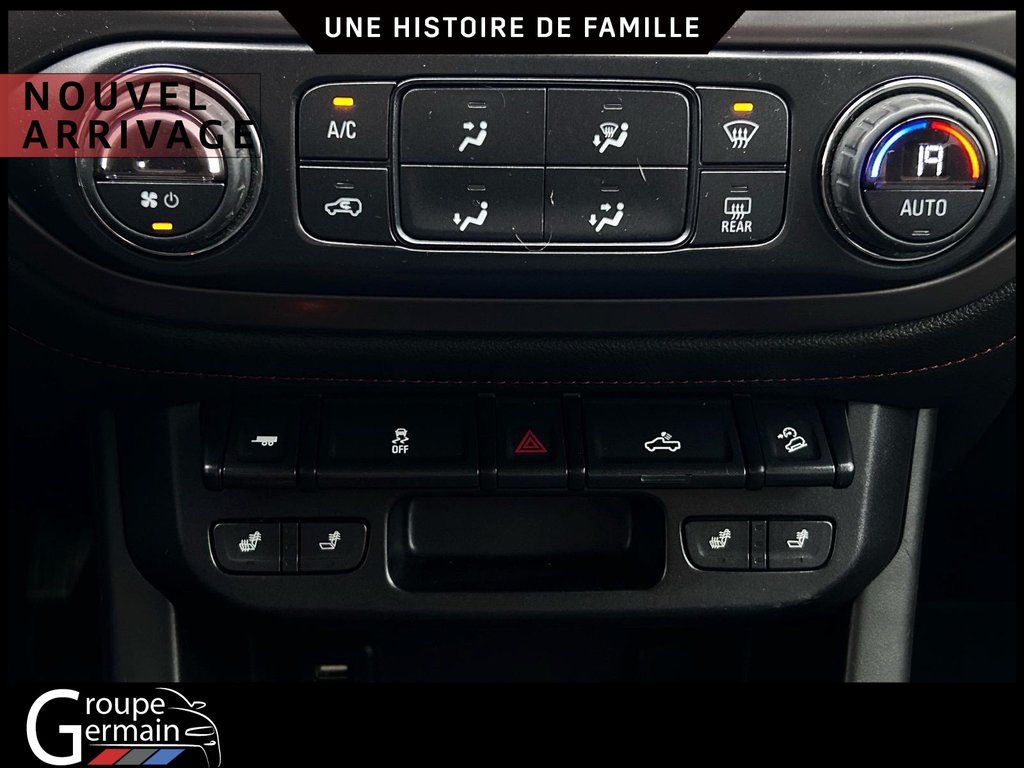 2015 GMC Canyon in St-Raymond, Quebec - 22 - w1024h768px