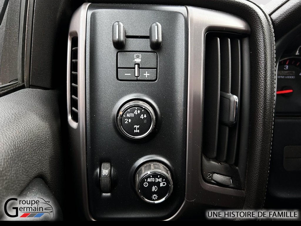 2014 GMC Sierra 1500 in St-Raymond, Quebec - 18 - w1024h768px