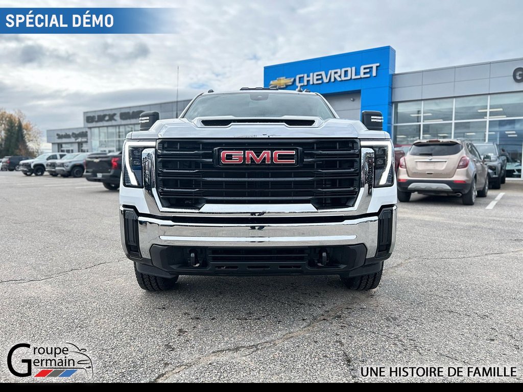 2025 GMC Sierra 2500 à St-Raymond, Québec - 3 - w1024h768px