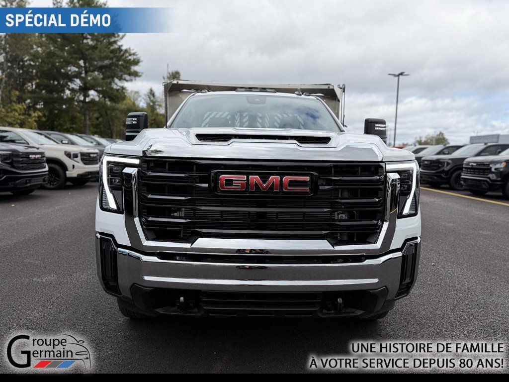 2026 GMC Sierra 3500 in St-Raymond, Quebec - 11 - w1024h768px
