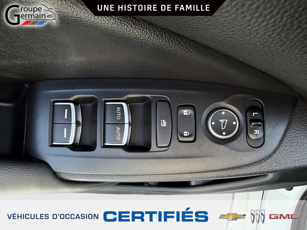 2020 Honda ACCORD in St-Raymond, Quebec - 18 - w1024h768px