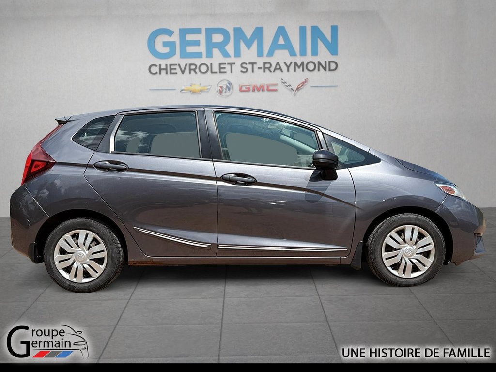 2015 Honda Fit in St-Raymond, Quebec - 2 - w1024h768px