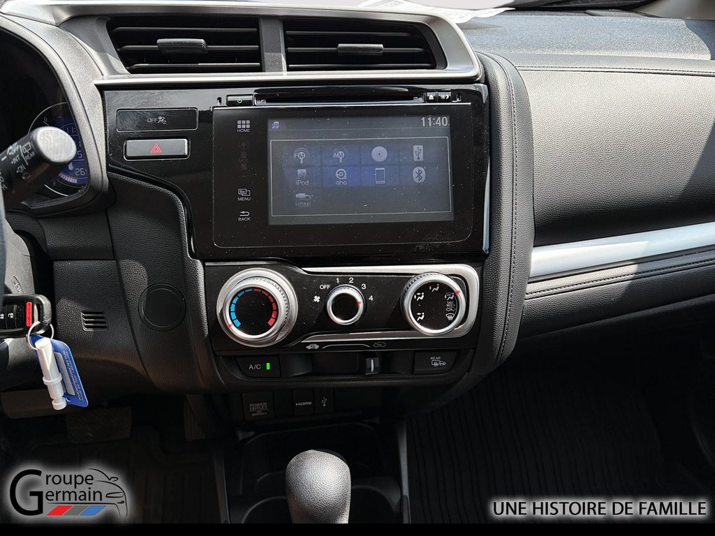 2015 Honda Fit in St-Raymond, Quebec - 21 - w1024h768px