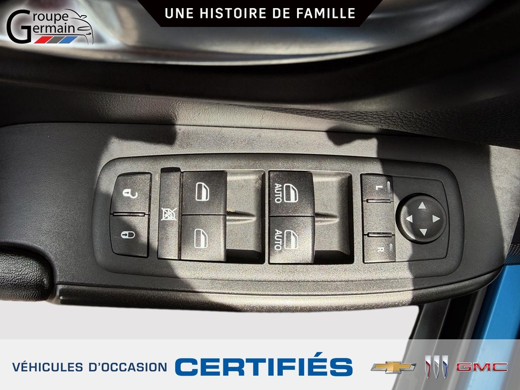 2020 Jeep CHEROKEE in St-Raymond, Quebec - 19 - w1024h768px