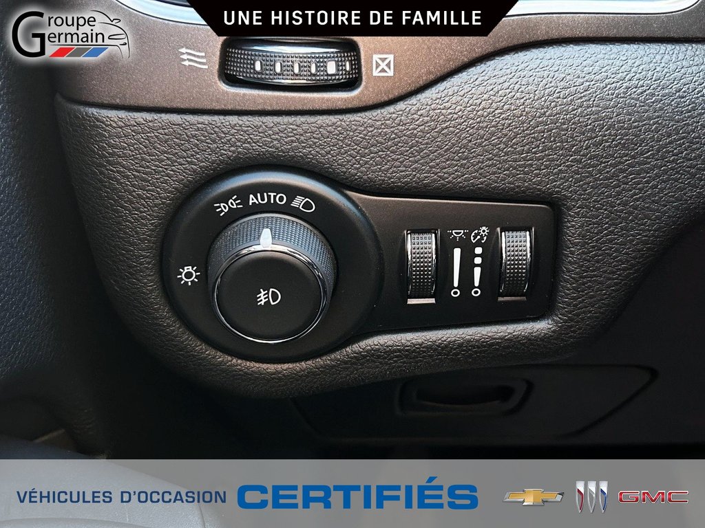 2021 Jeep Cherokee in St-Raymond, Quebec - 22 - w1024h768px