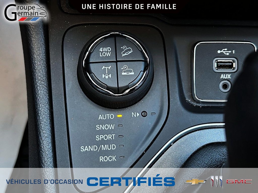 2021 Jeep Cherokee in St-Raymond, Quebec - 28 - w1024h768px