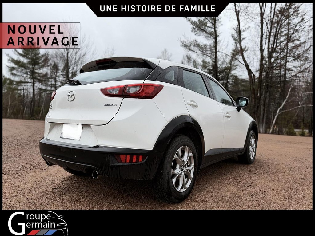 2022 Mazda CX-3 in St-Raymond, Quebec - 4 - w1024h768px