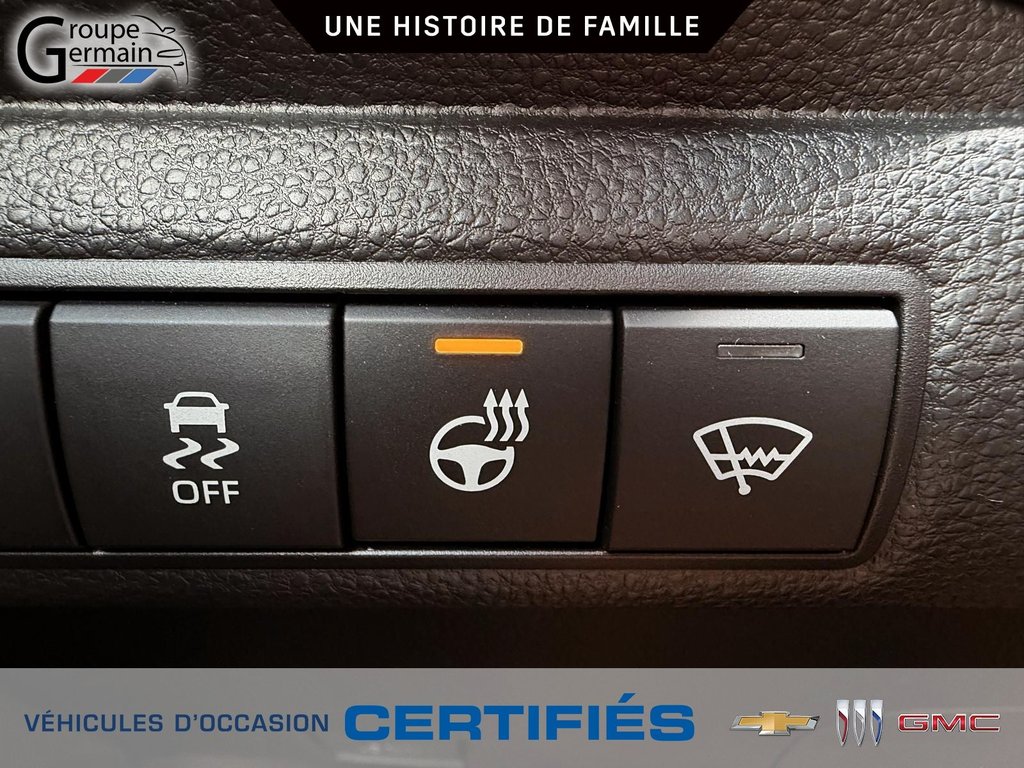 2026 Toyota COROLLA à St-Raymond, Québec - 25 - w1024h768px