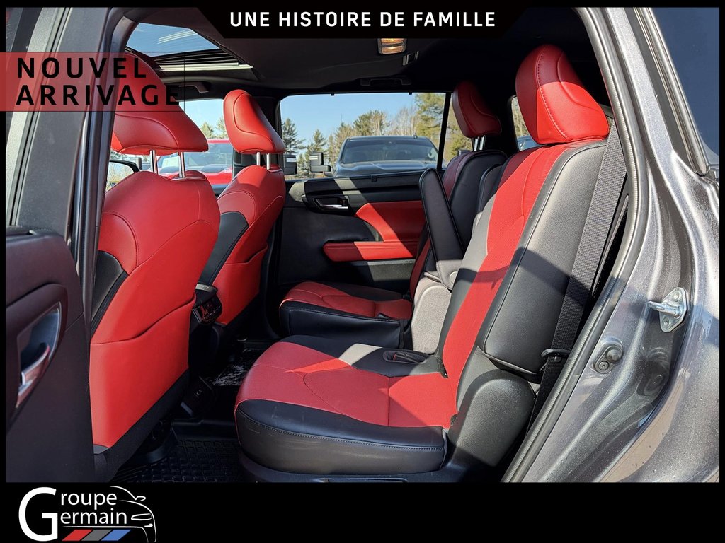 2021 Toyota HIGHLANDER in St-Raymond, Quebec - 16 - w1024h768px