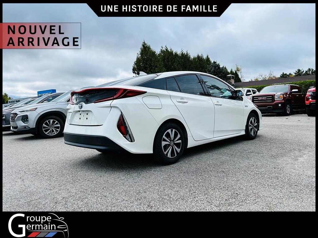 2017 Toyota PRIUS PRIME in St-Raymond, Quebec - 5 - w1024h768px