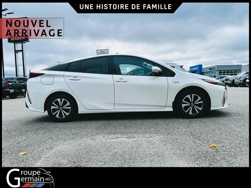 2017 Toyota PRIUS PRIME in St-Raymond, Quebec - 2 - w1024h768px