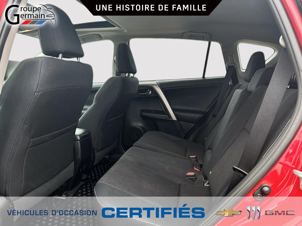 2016 Toyota RAV4 in St-Raymond, Quebec - 24 - w1024h768px