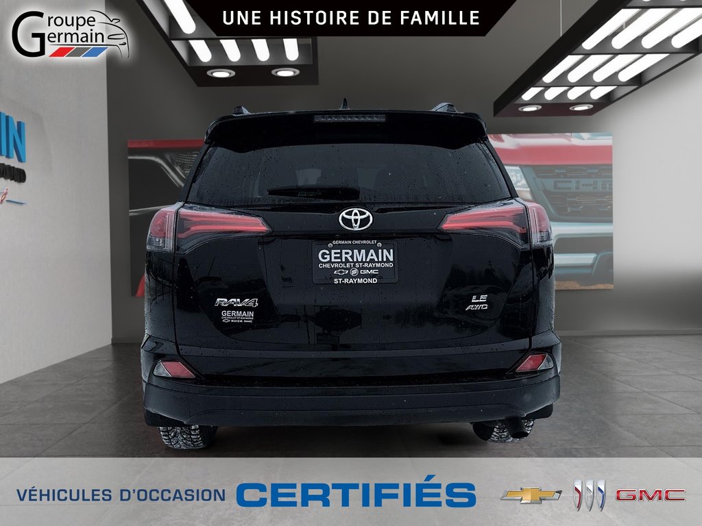 2017 Toyota RAV4 à St-Raymond, Québec - 4 - w1024h768px