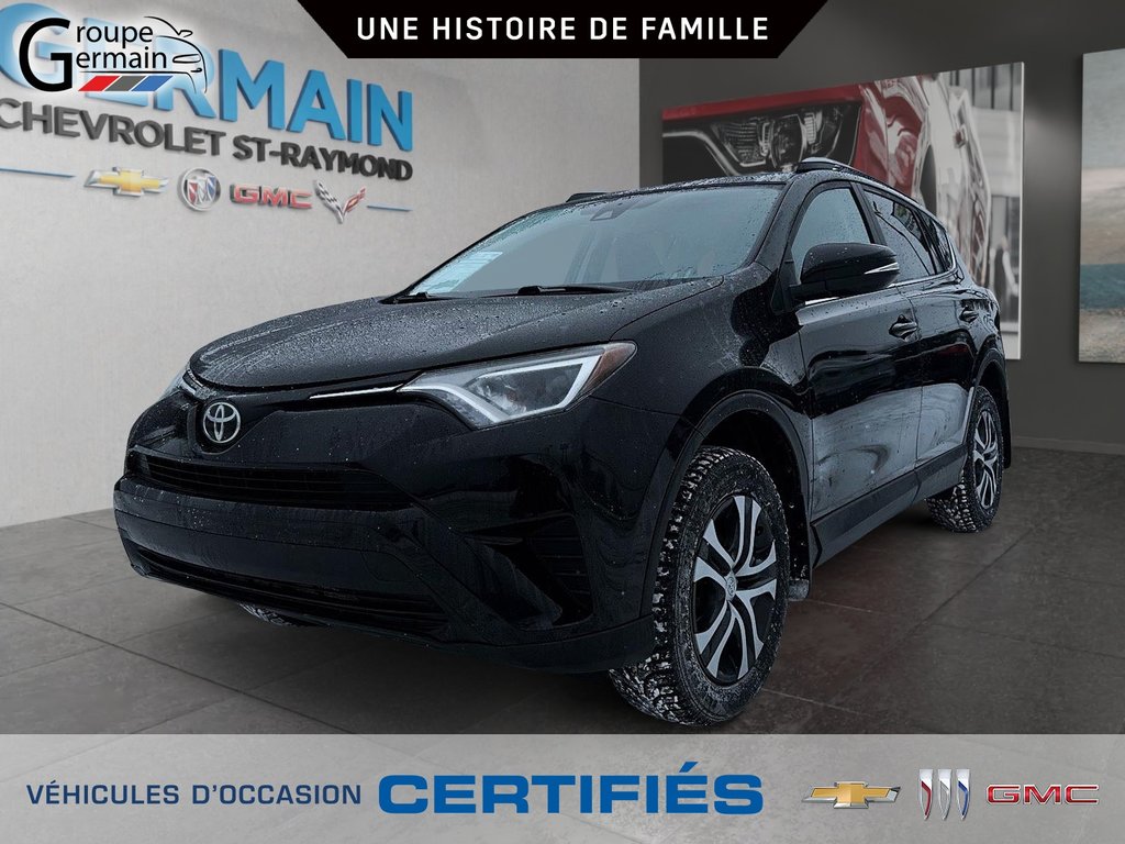 2017 Toyota RAV4 à St-Raymond, Québec - 7 - w1024h768px