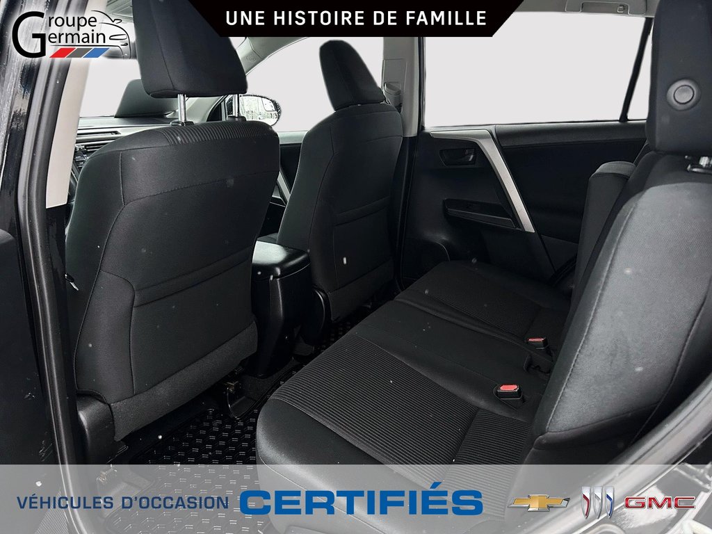 2017 Toyota RAV4 à St-Raymond, Québec - 23 - w1024h768px