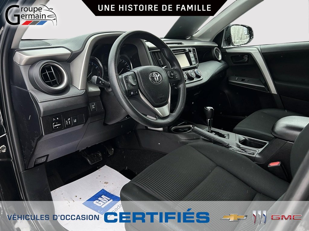 2017 Toyota RAV4 à St-Raymond, Québec - 12 - w1024h768px