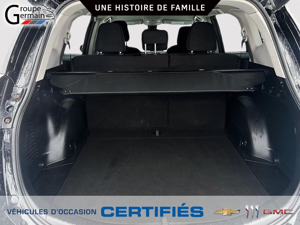 2017 Toyota RAV4 à St-Raymond, Québec - 25 - w1024h768px