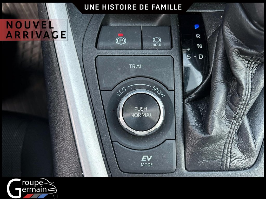 2020 Toyota RAV4 à St-Raymond, Québec - 15 - w1024h768px