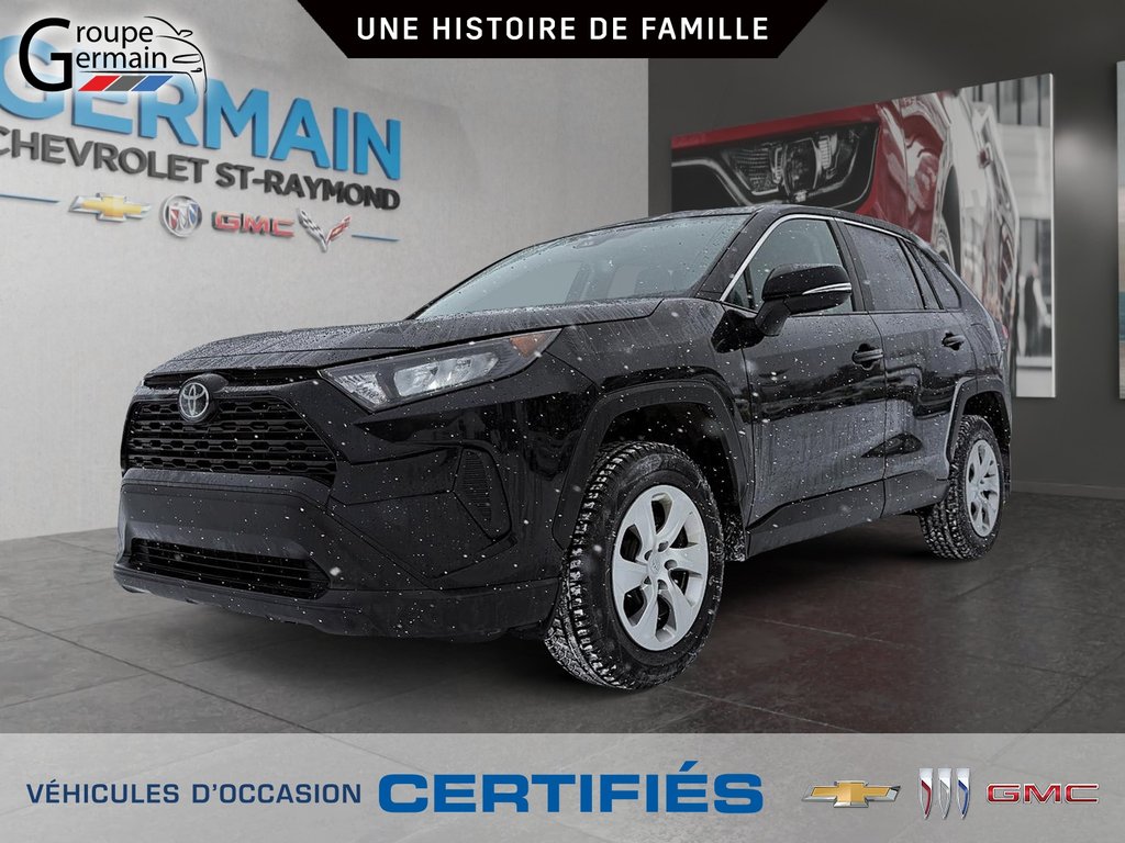 2022 Toyota RAV4 in St-Raymond, Quebec - 1 - w1024h768px