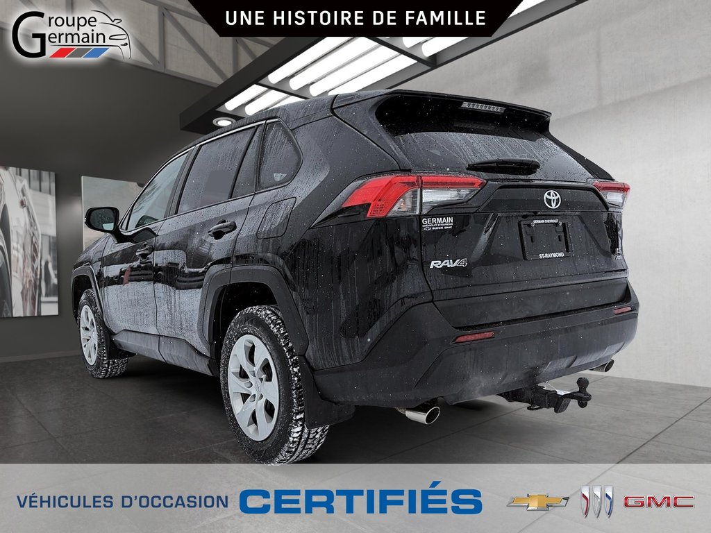 2022 Toyota RAV4 in St-Raymond, Quebec - 5 - w1024h768px
