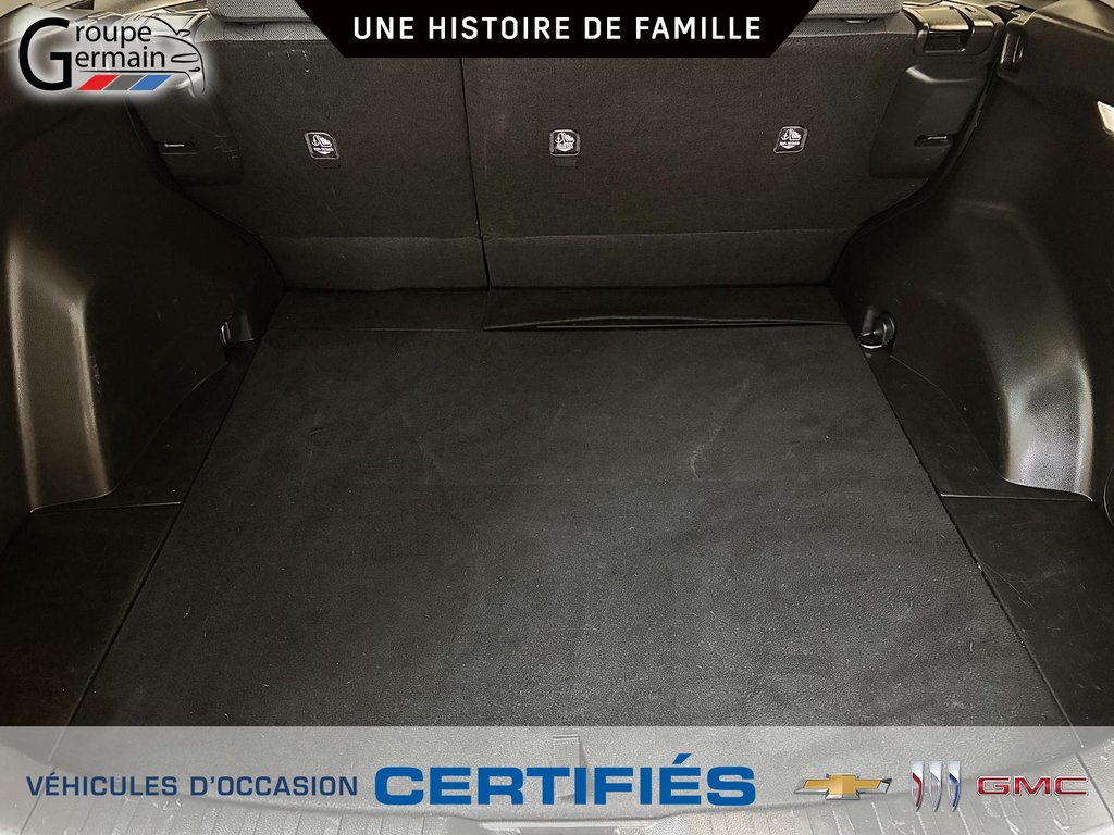 2022 Toyota RAV4 in St-Raymond, Quebec - 16 - w1024h768px