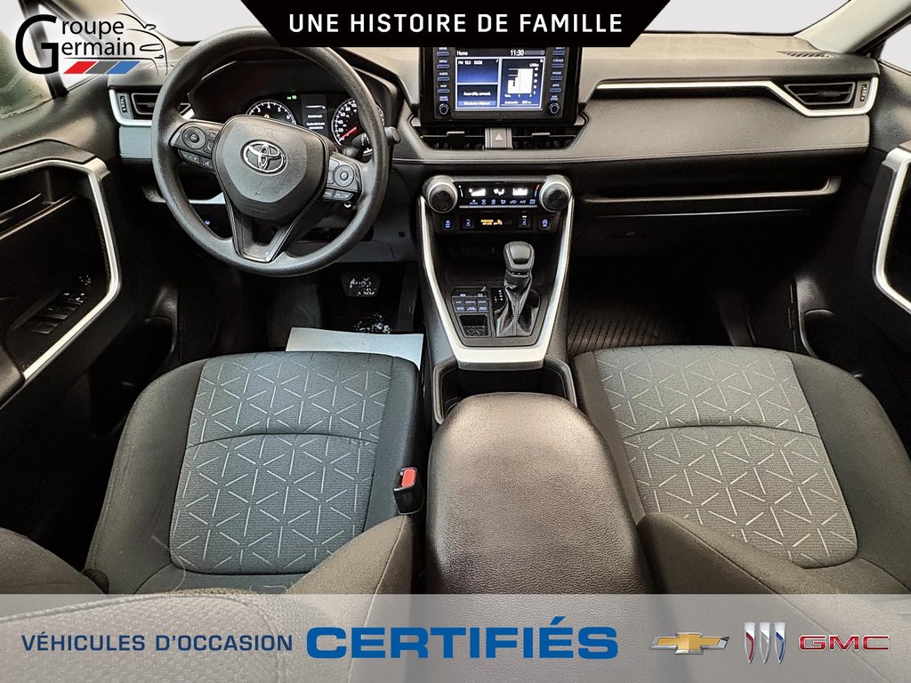 2022 Toyota RAV4 in St-Raymond, Quebec - 17 - w1024h768px