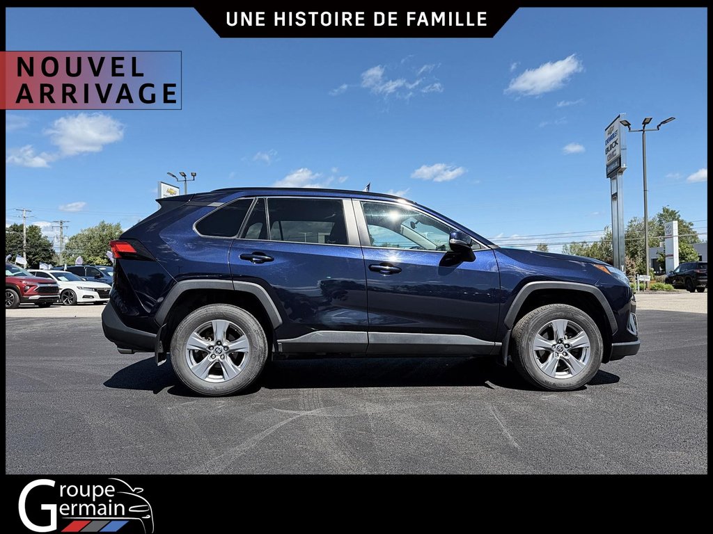 2022 Toyota RAV4 in St-Raymond, Quebec - 2 - w1024h768px