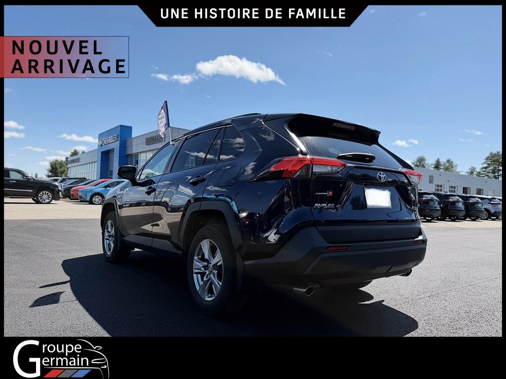 2022 Toyota RAV4 in St-Raymond, Quebec - 10 - w1024h768px