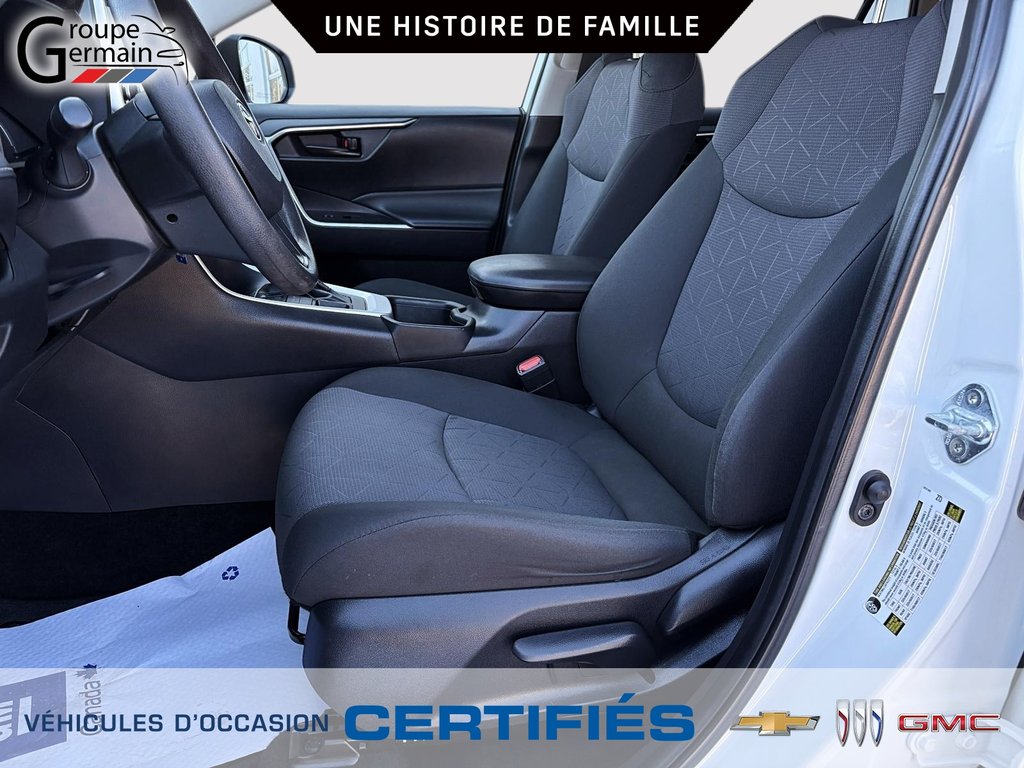 2023 Toyota RAV4 à St-Raymond, Québec - 16 - w1024h768px