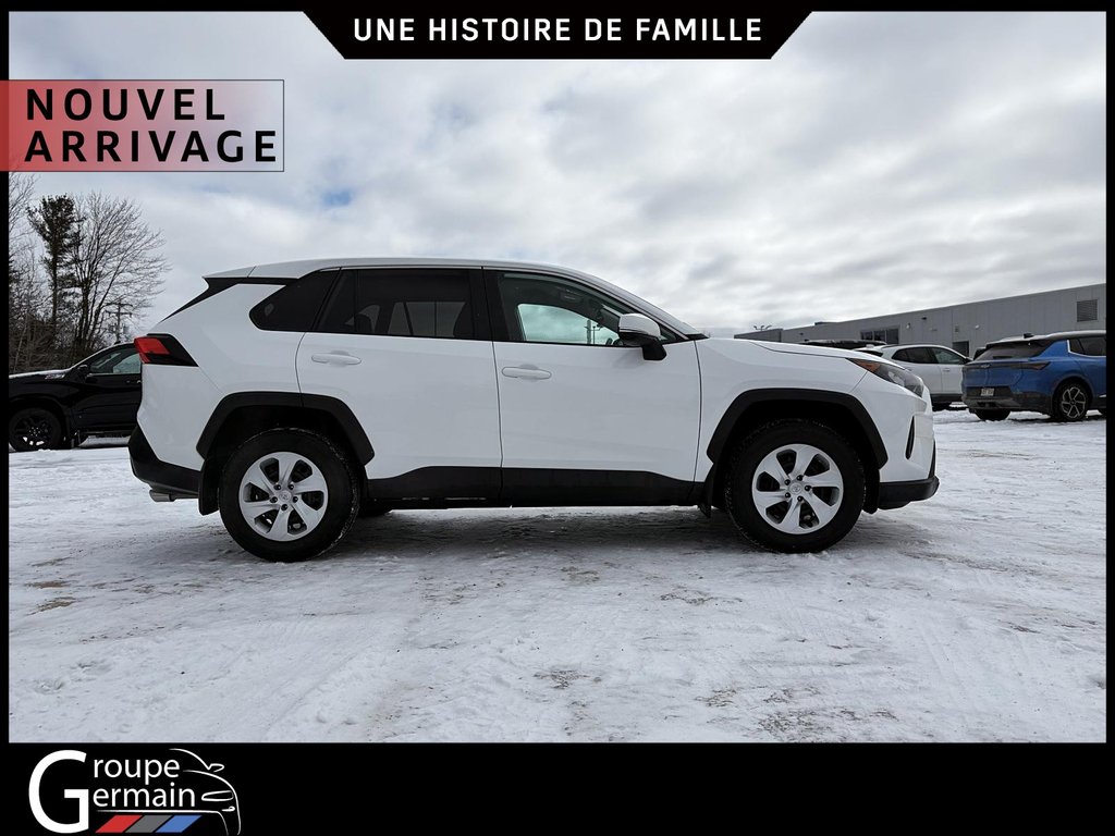 2023 Toyota RAV4 à St-Raymond, Québec - 2 - w1024h768px