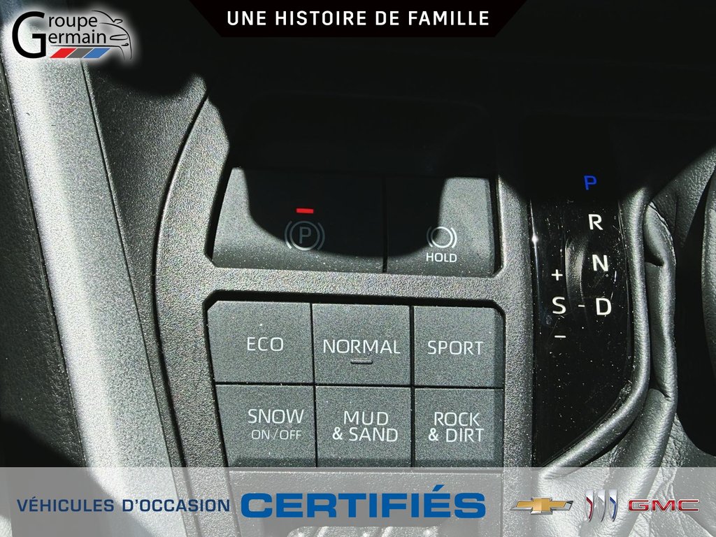 2024 Toyota RAV4 in St-Raymond, Quebec - 32 - w1024h768px