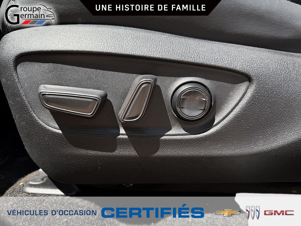 2024 Toyota RAV4 in St-Raymond, Quebec - 16 - w1024h768px