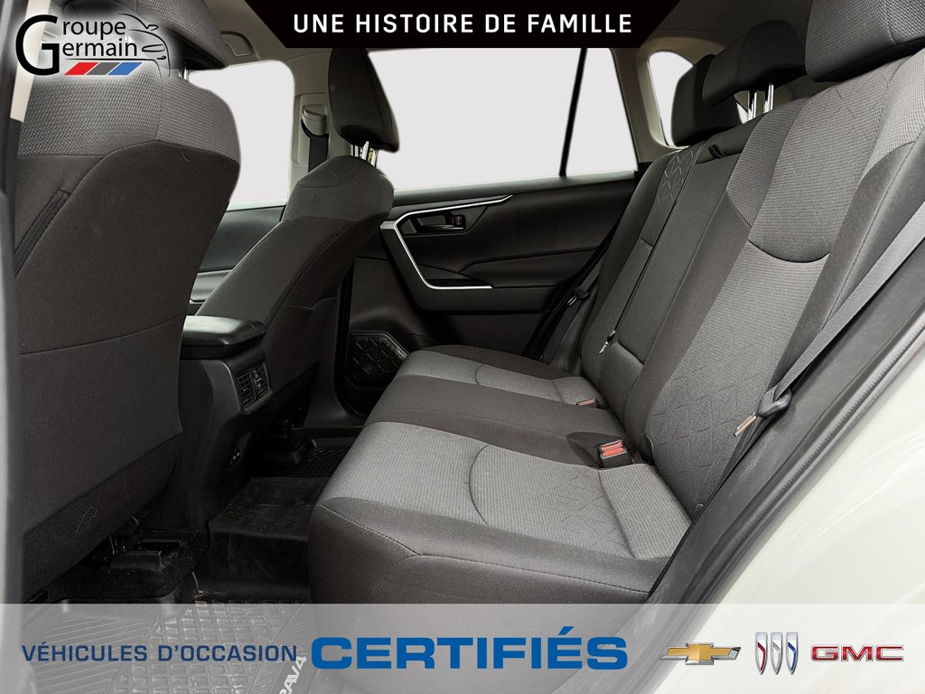 2025 Toyota RAV4 in St-Raymond, Quebec - 13 - w1024h768px