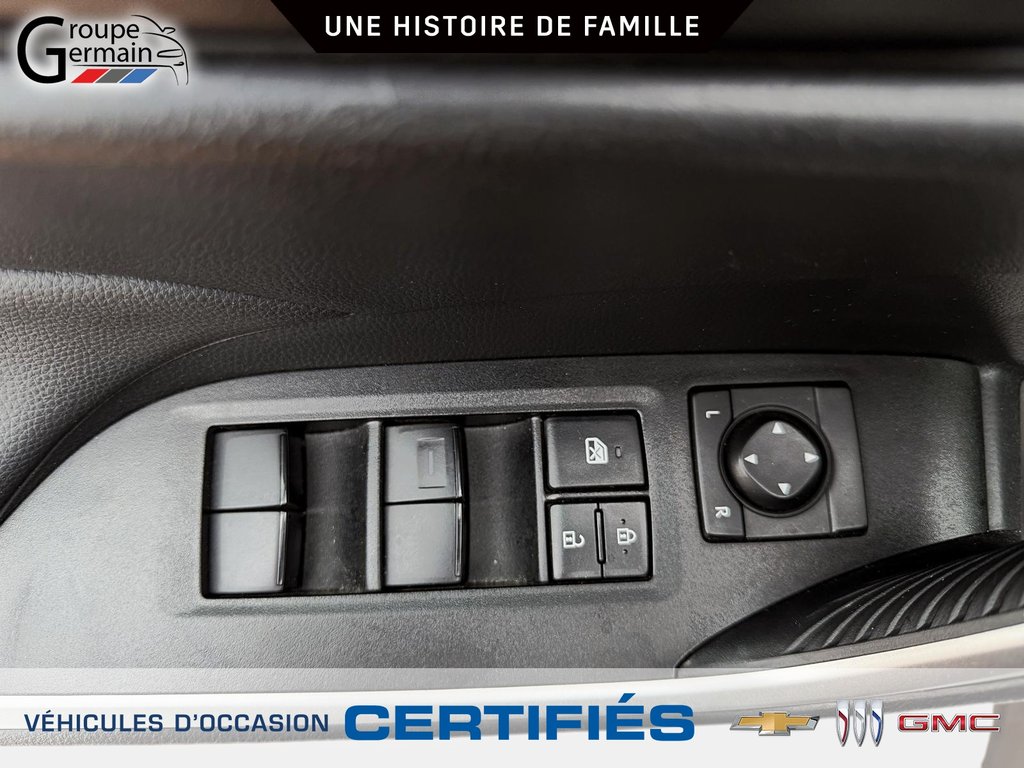 2025 Toyota RAV4 in St-Raymond, Quebec - 17 - w1024h768px