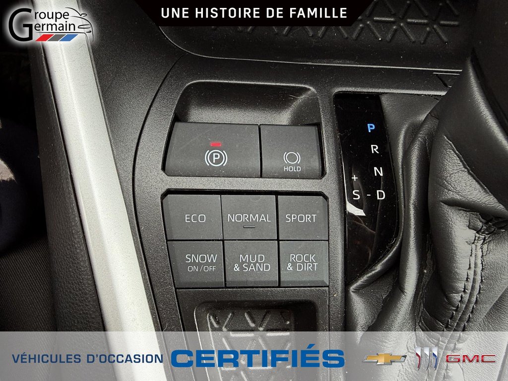 2025 Toyota RAV4 in St-Raymond, Quebec - 29 - w1024h768px