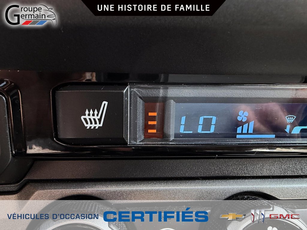 2017 Toyota TACOMA in St-Raymond, Quebec - 27 - w1024h768px