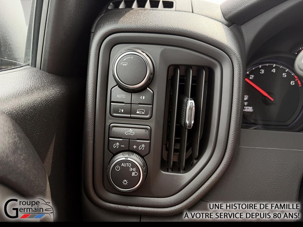 2024 Chevrolet Silverado 1500 in Donnacona, Quebec - 22 - w1024h768px