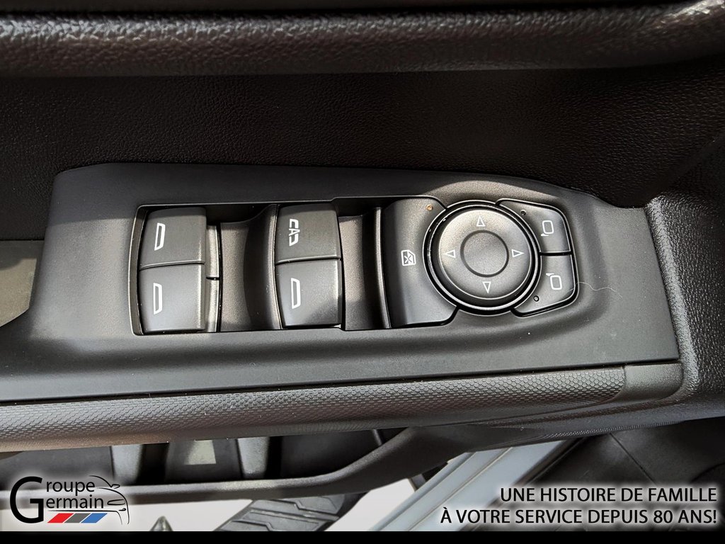 2024 Chevrolet Silverado 1500 in Donnacona, Quebec - 17 - w1024h768px