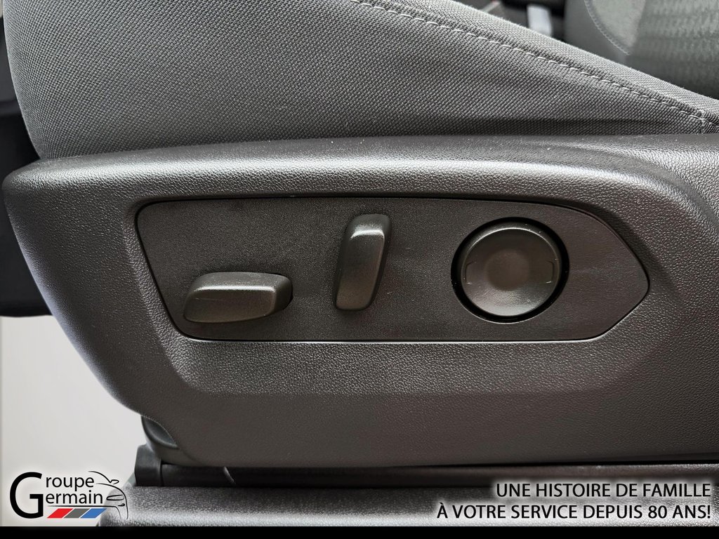 2024 Chevrolet Silverado 1500 in Donnacona, Quebec - 13 - w1024h768px