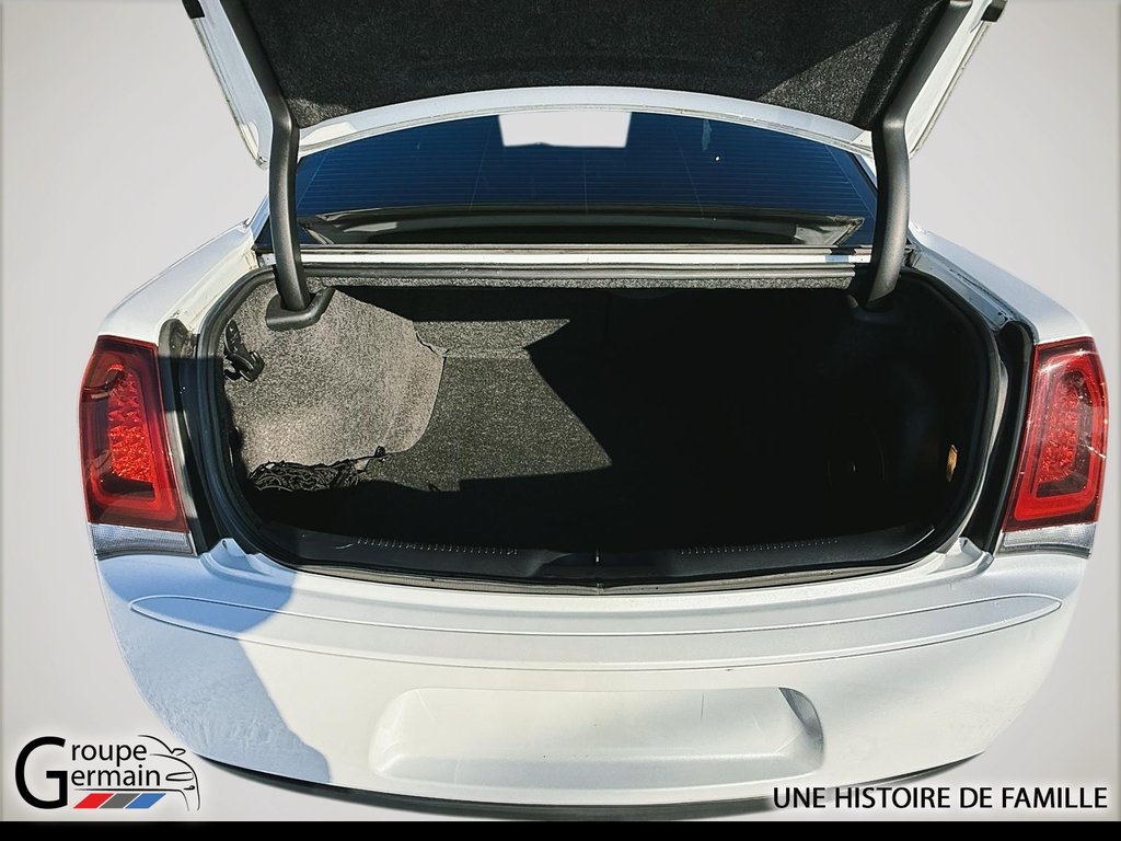 2015 Chrysler 300 à Donnacona, Québec - 20 - w1024h768px