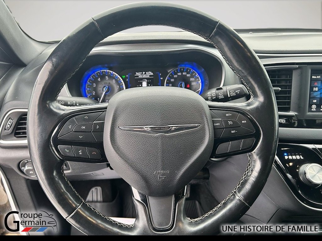 2019 Chrysler Pacifica in Donnacona, Quebec - 12 - w1024h768px