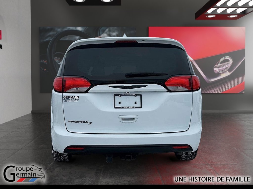 2019 Chrysler Pacifica in Donnacona, Quebec - 4 - w1024h768px