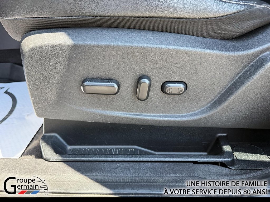 2019 Ford Escape AWD à Donnacona, Québec - 12 - w1024h768px